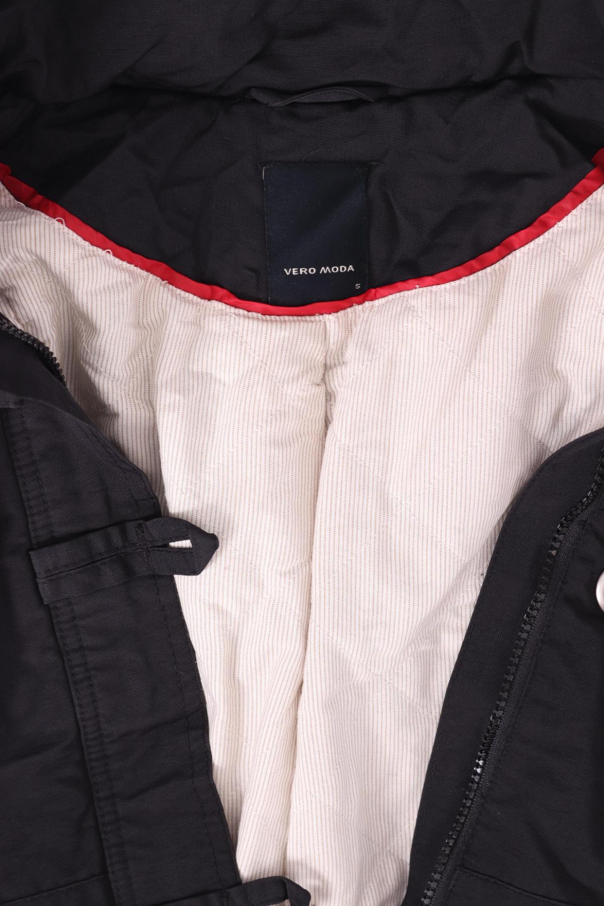 Зимно яке VERO MODA3