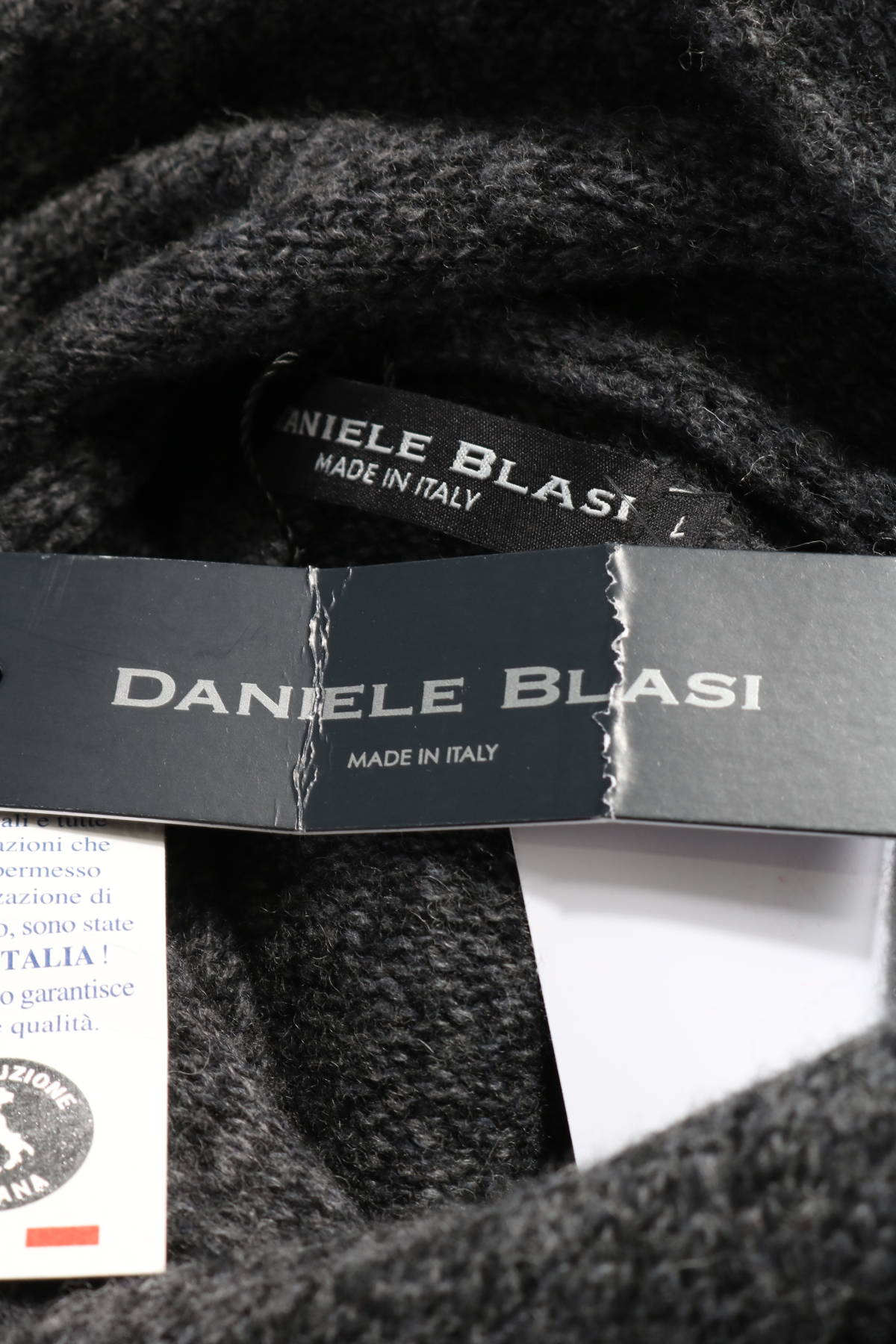 Пуловер с поло яка DANIELE BLASI3