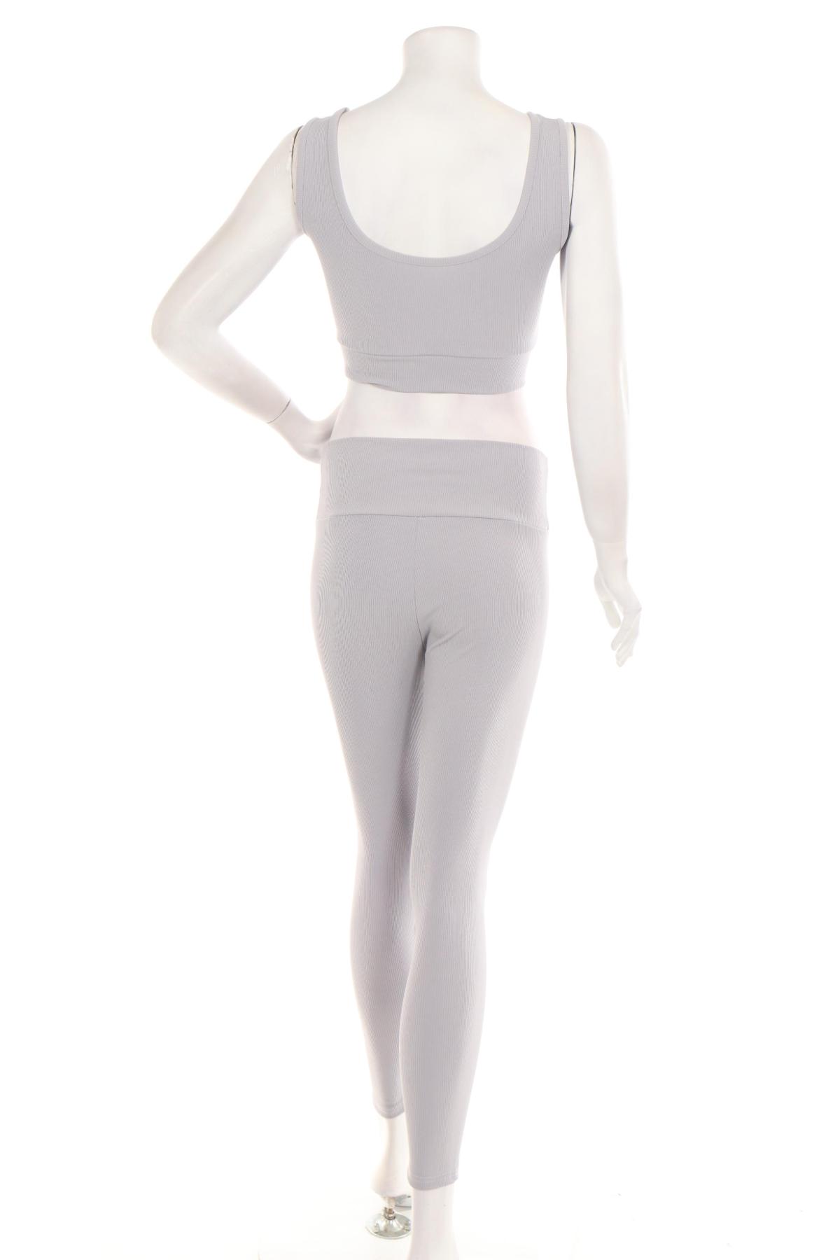 Спортен екип NO NAME2