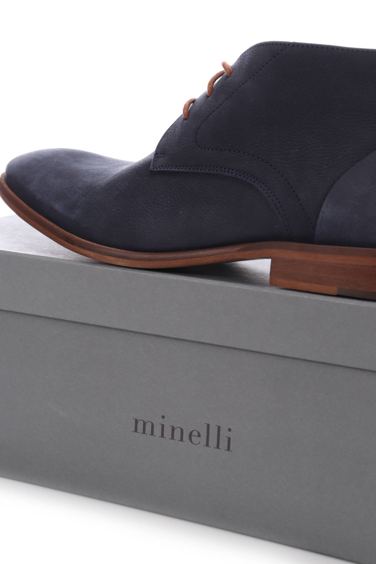 Официални обувки MINELLI4
