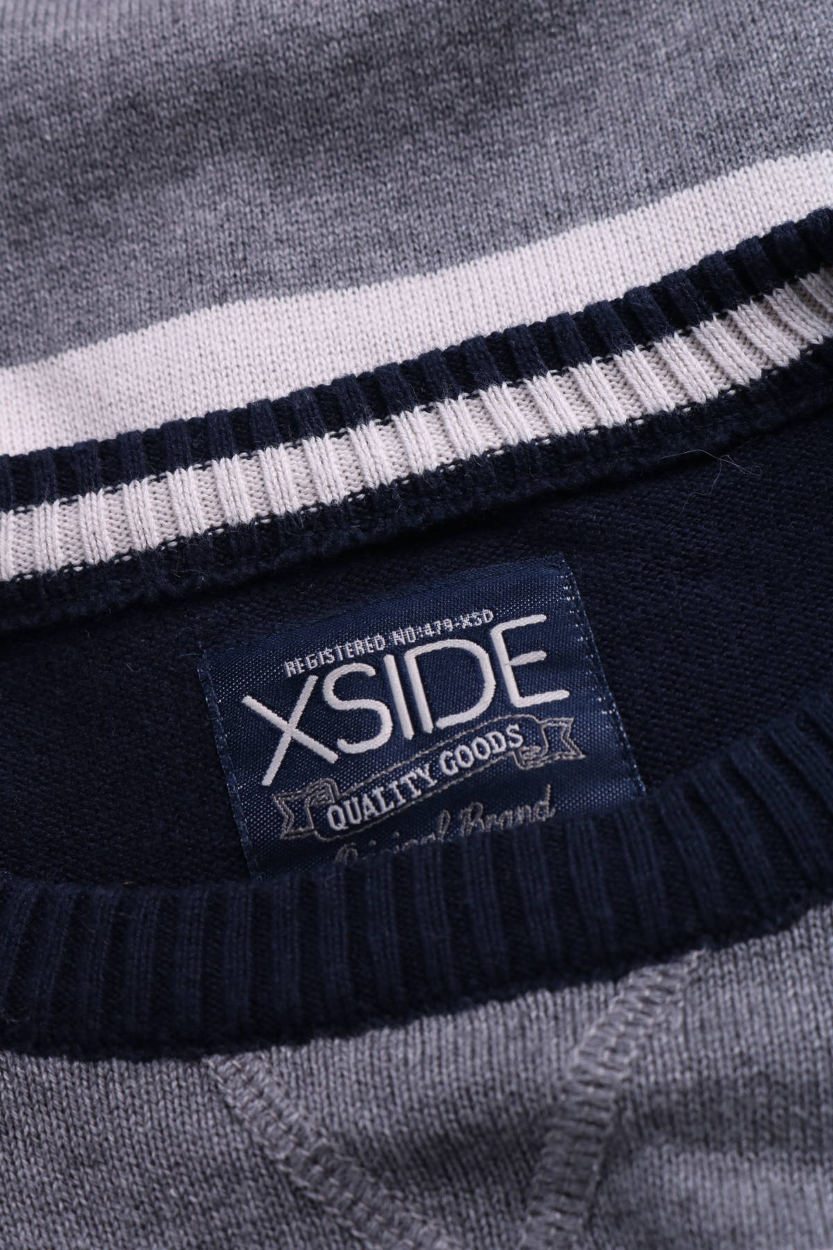 Пуловер XSIDE3