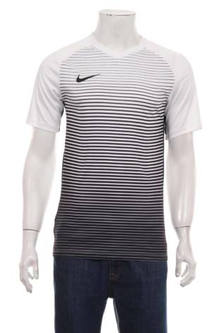 Спортна тениска NIKE - Mania Спортна тениска NIKE