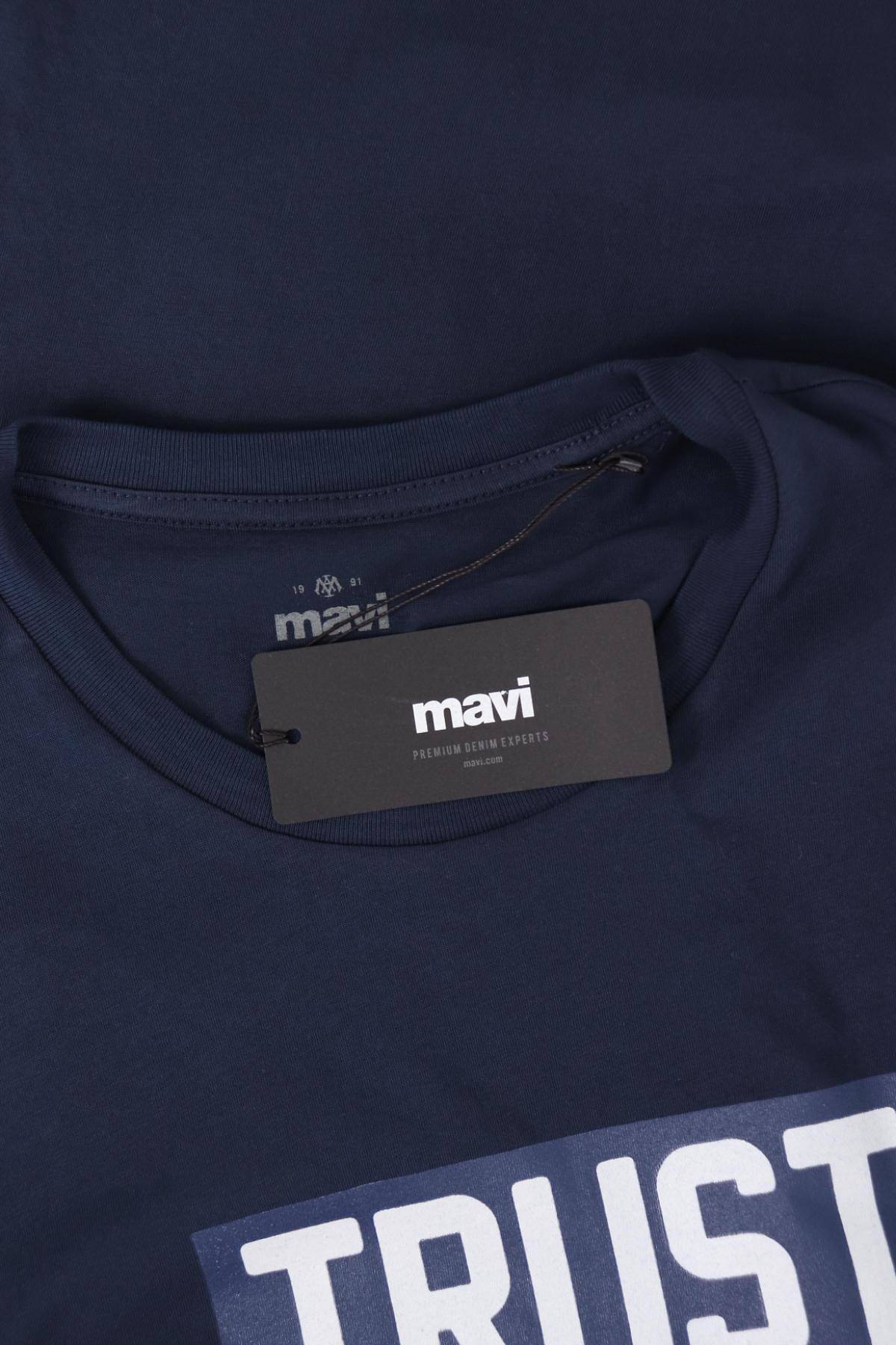 Тениска с щампа MAVI3