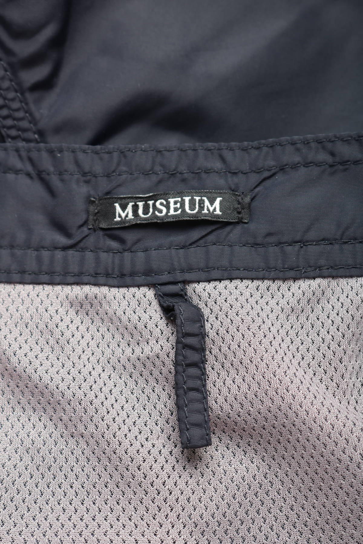 Спортни къси панталони MUSEUM3