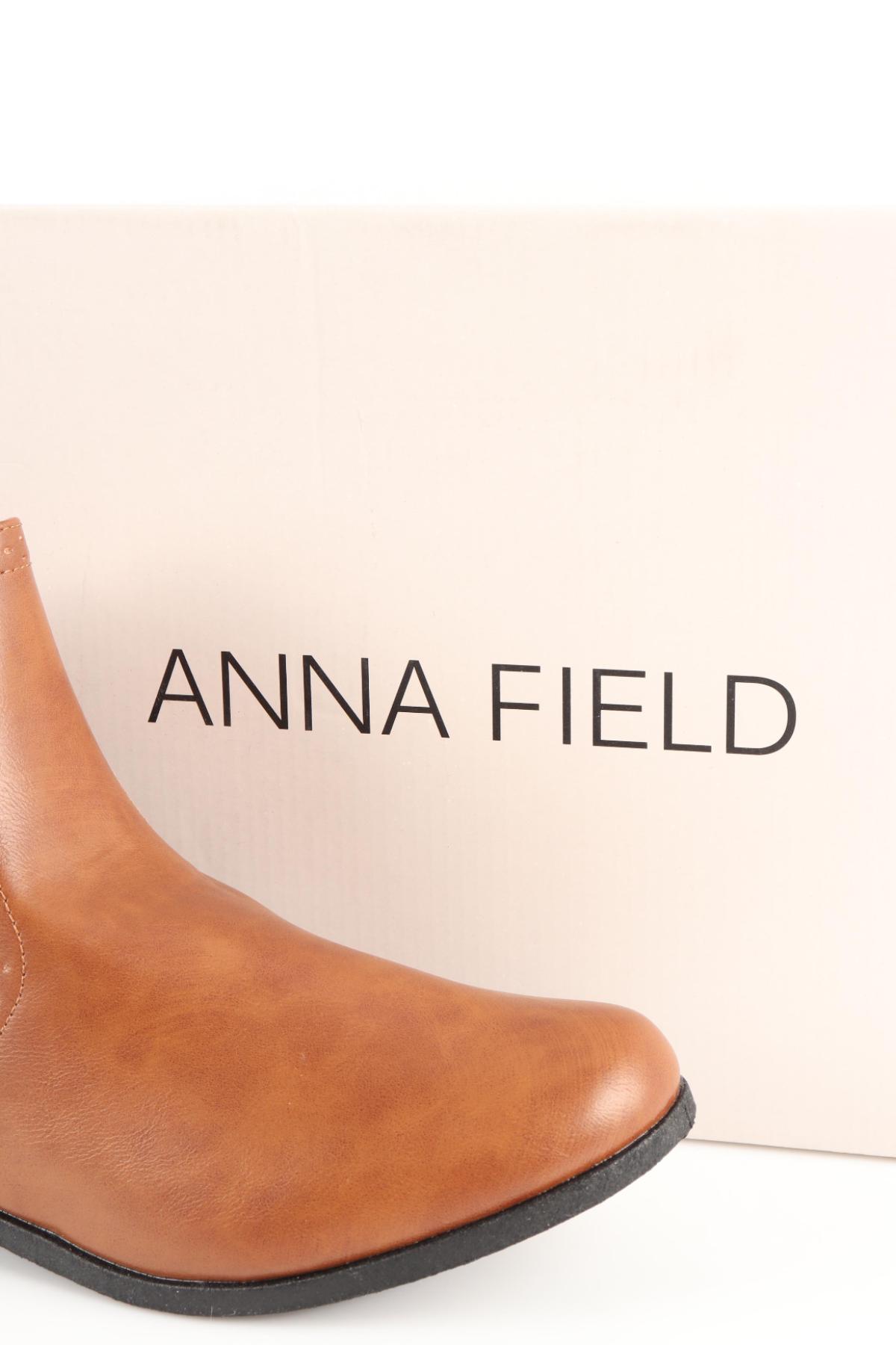 Боти ANNA FIELD4