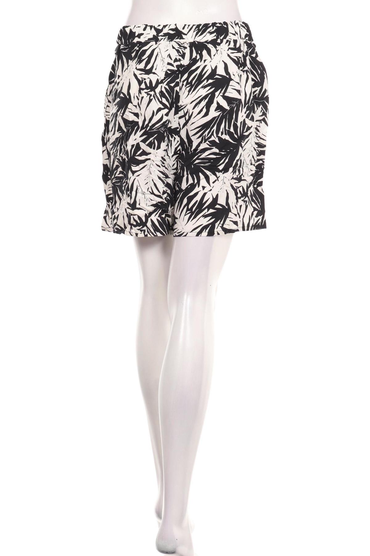 Къси панталони ANNA FIELD2