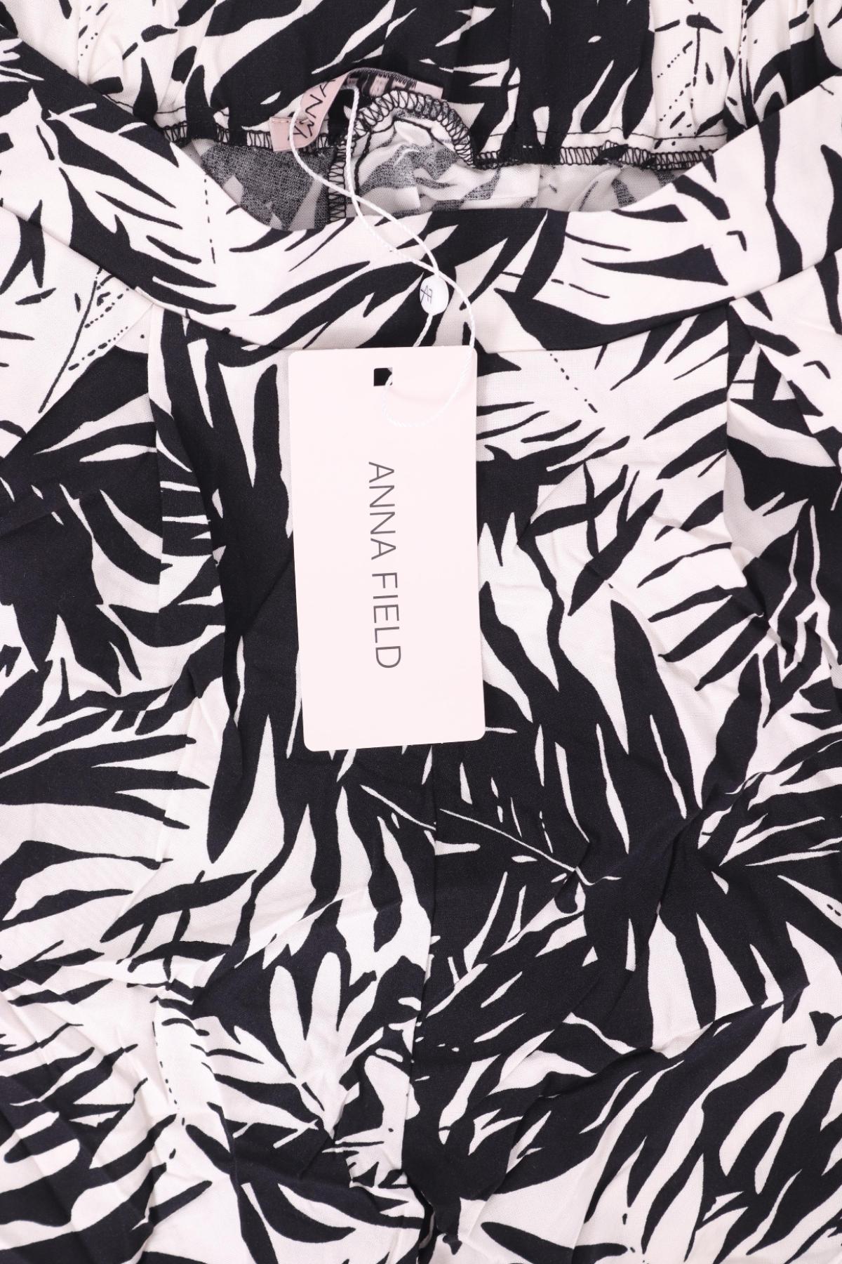 Къси панталони ANNA FIELD3