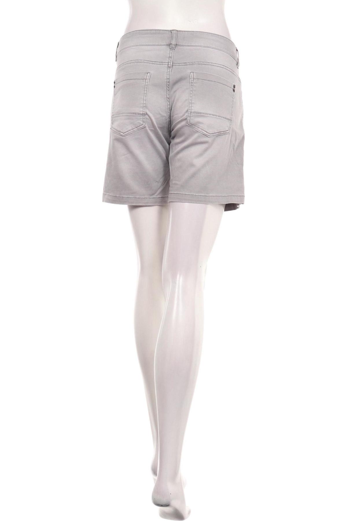 Къси панталони S.OLIVER2