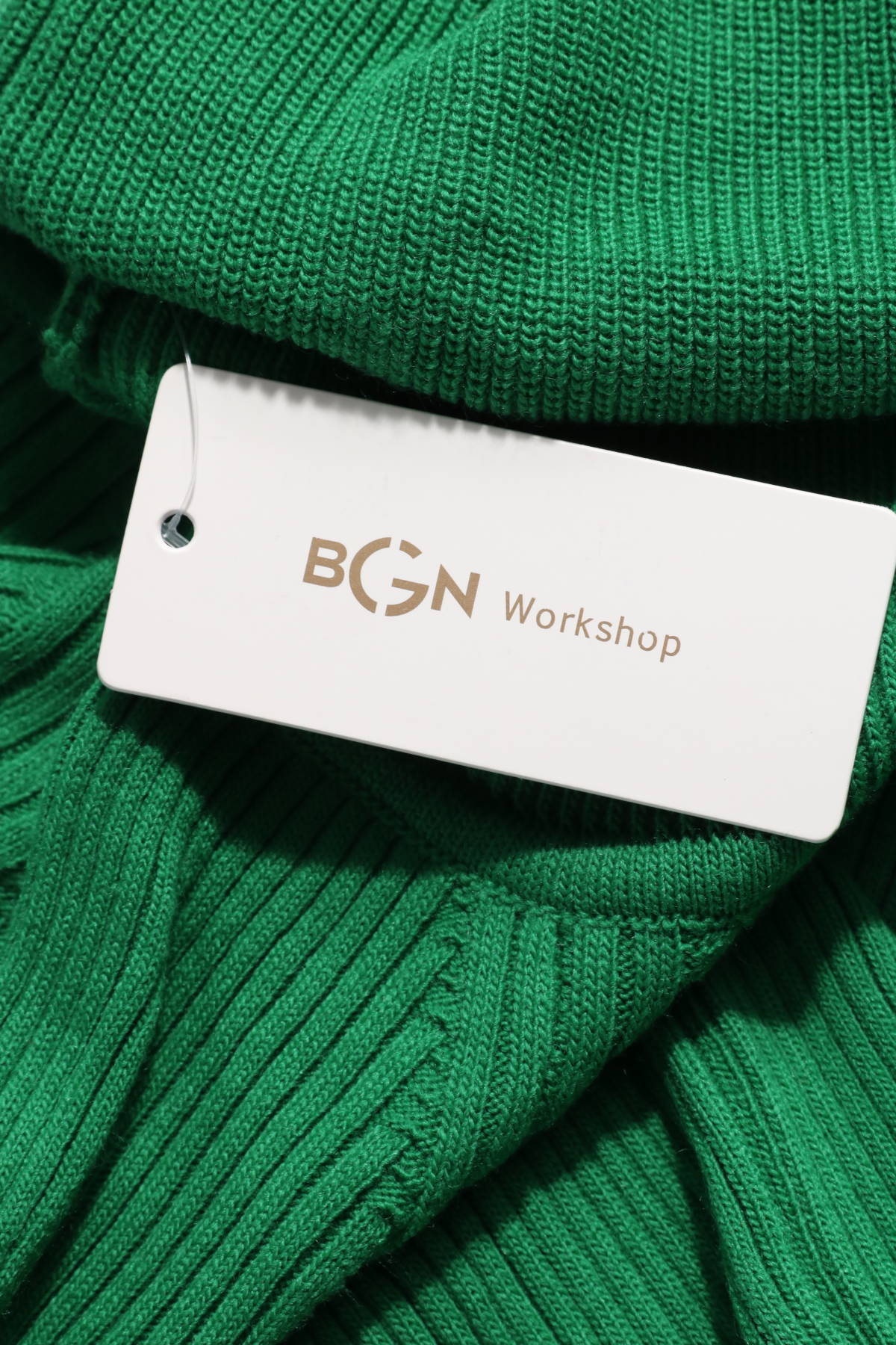 Пуловер с поло яка BGN3