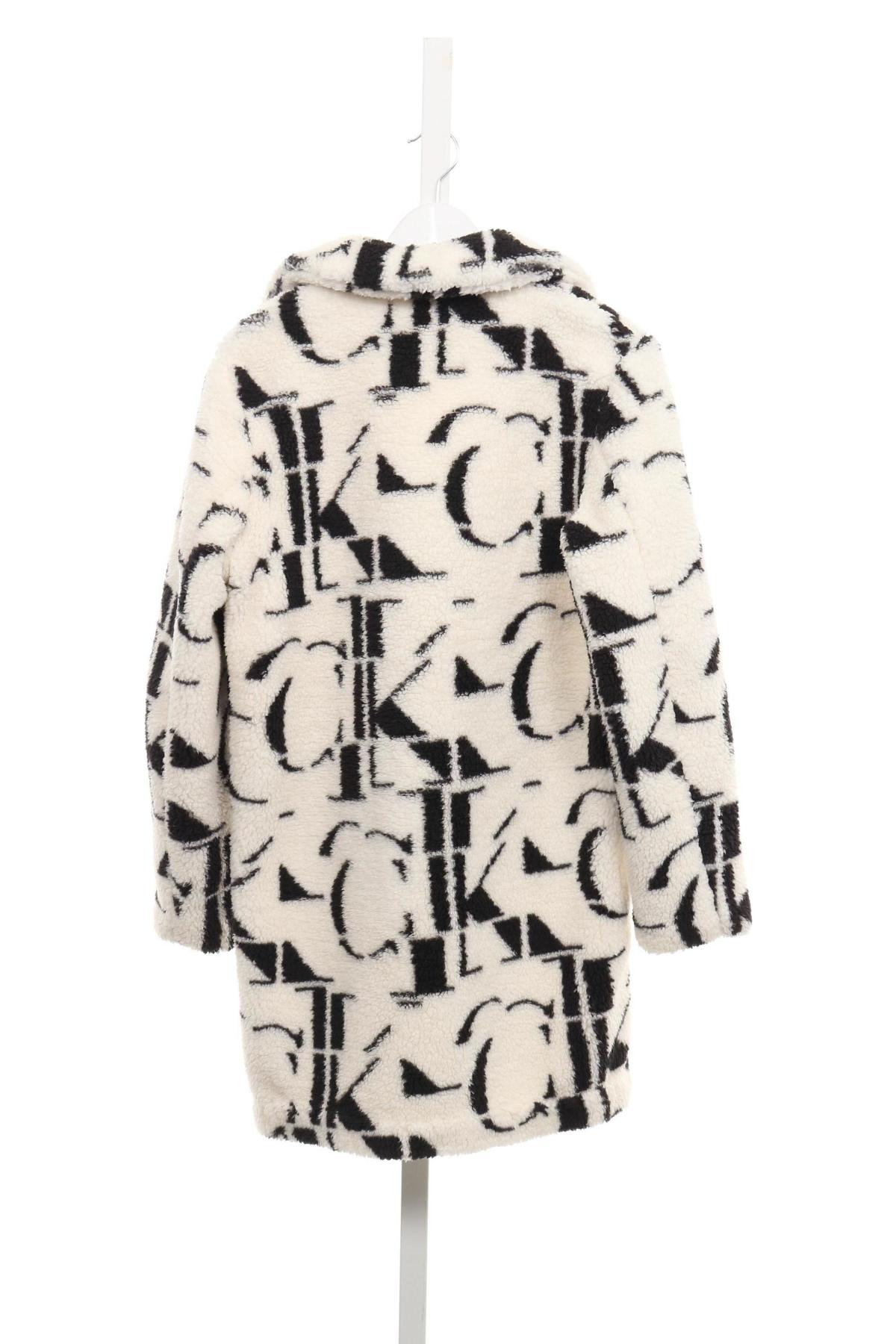 Детско зимно палто CALVIN KLEIN JEANS2