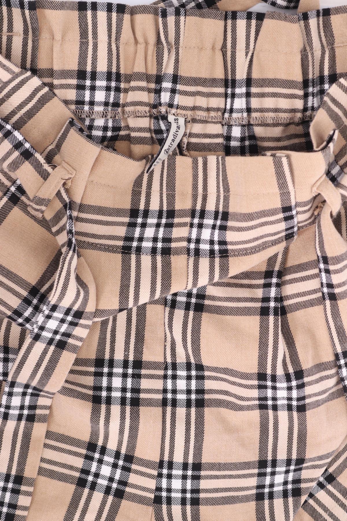 Къси панталони STRADIVARIUS3