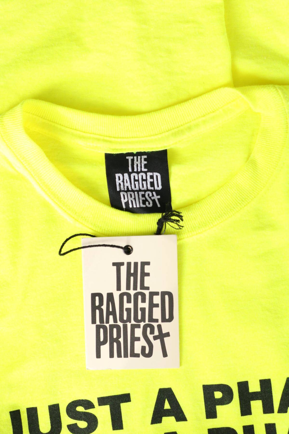 Тениска с щампа THE RAGGED PRIEST3