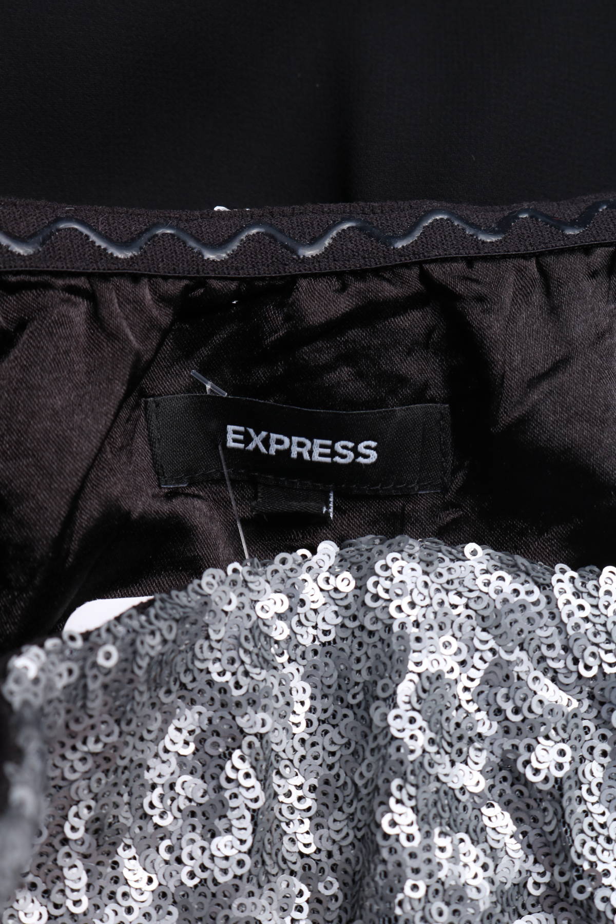 Официална рокля EXPRESS3