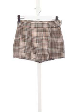Pantaloni scurţi AMISU