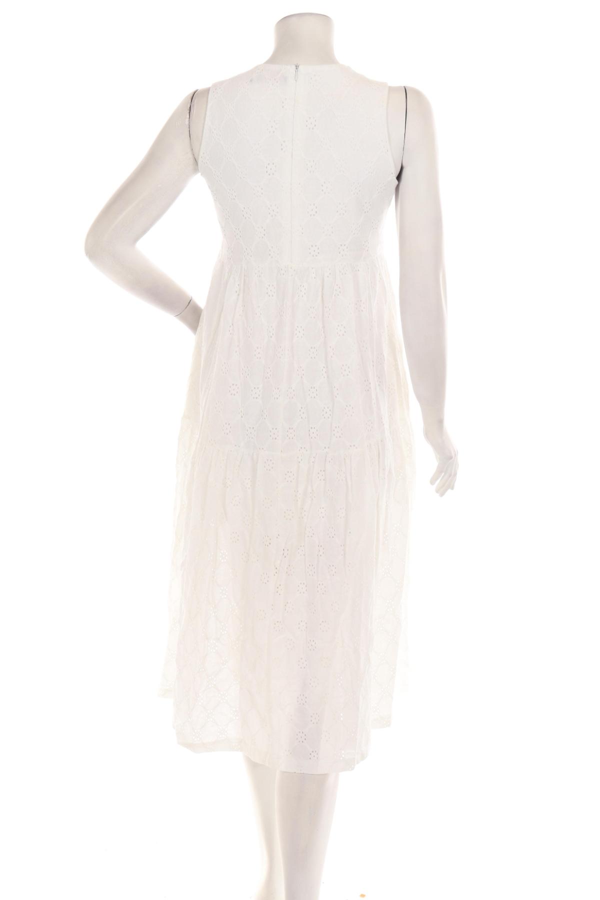 Ежедневна рокля APPLE2