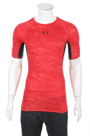 Спортна тениска UNDER ARMOUR - Mania Спортна тениска UNDER ARMOUR
