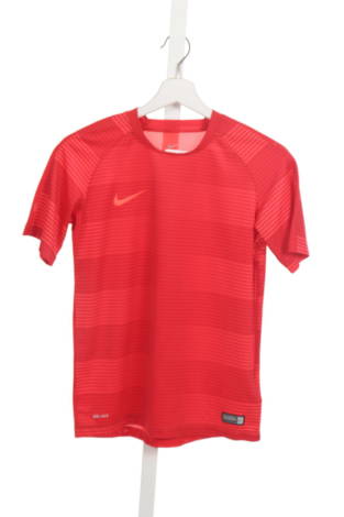 Детска тениска NIKE - Mania Детска тениска NIKE