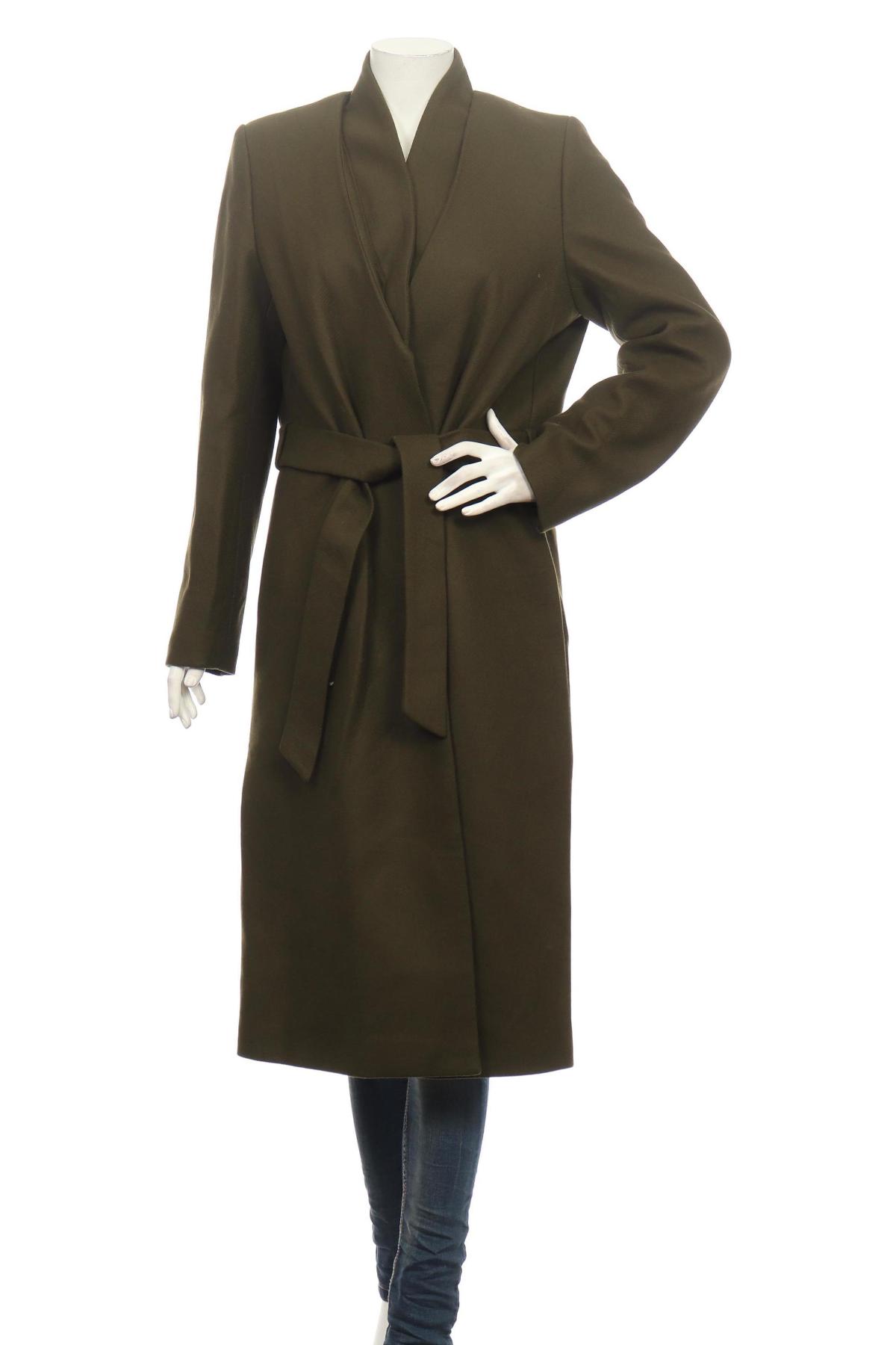 Зимно палто IVY&OAK1