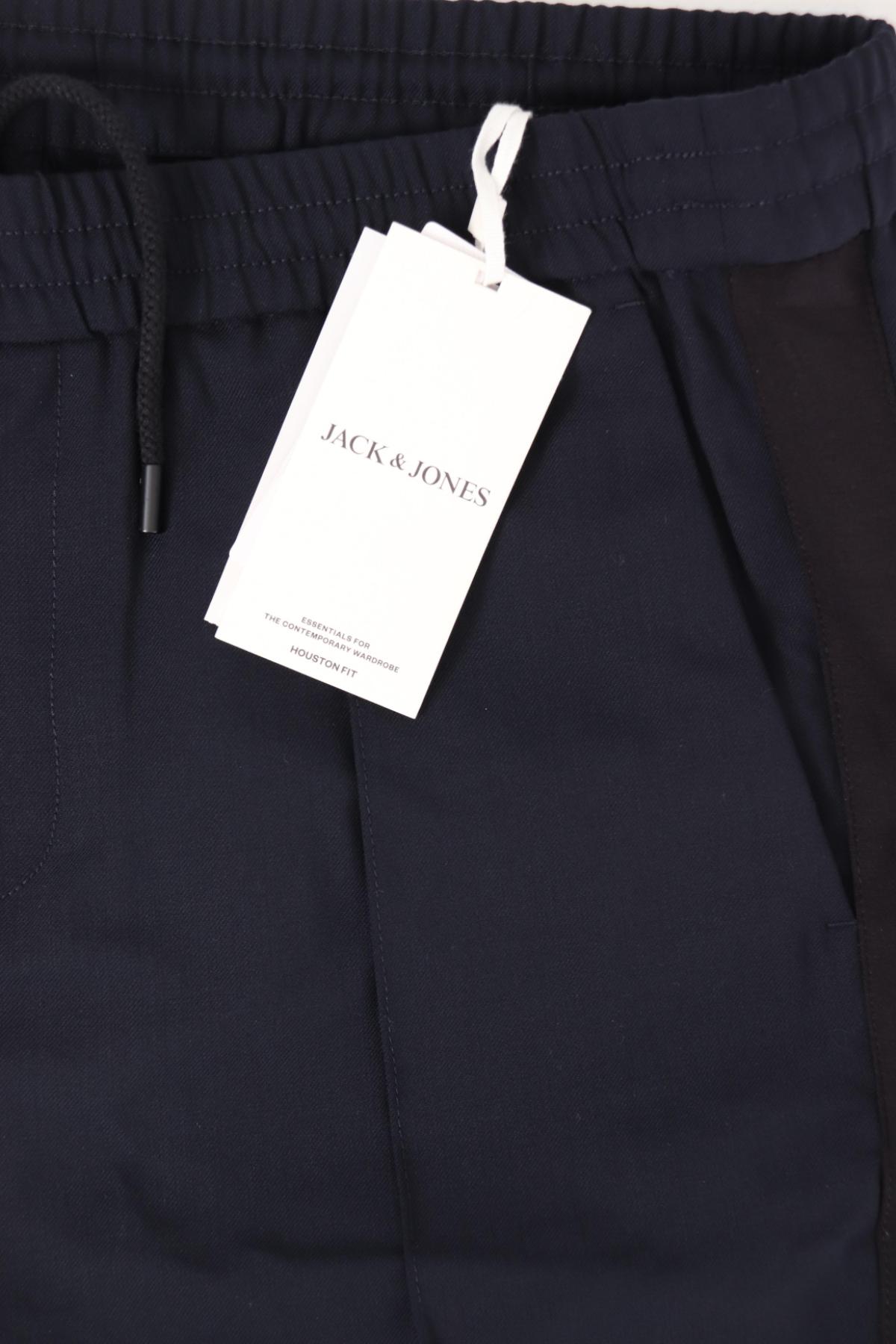 Спортен панталон JACK & JONES4