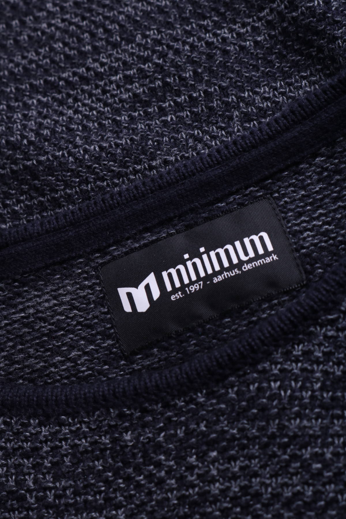 Пуловер MINIMUM3
