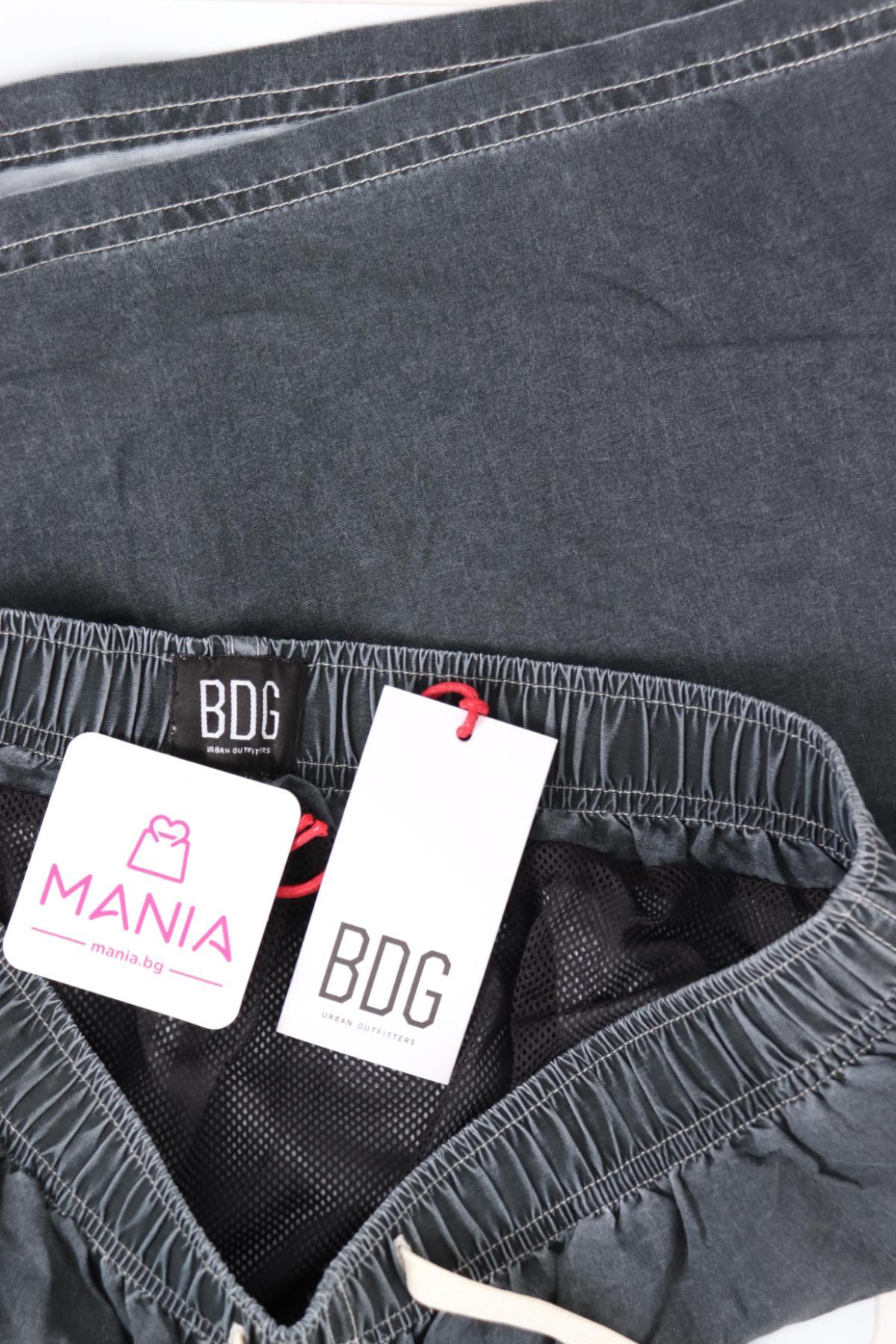 Къси панталони BDG3