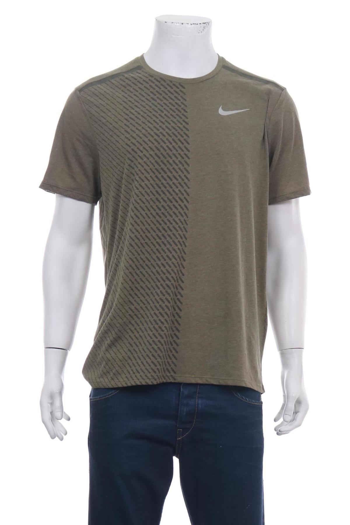 Спортна тениска NIKE1