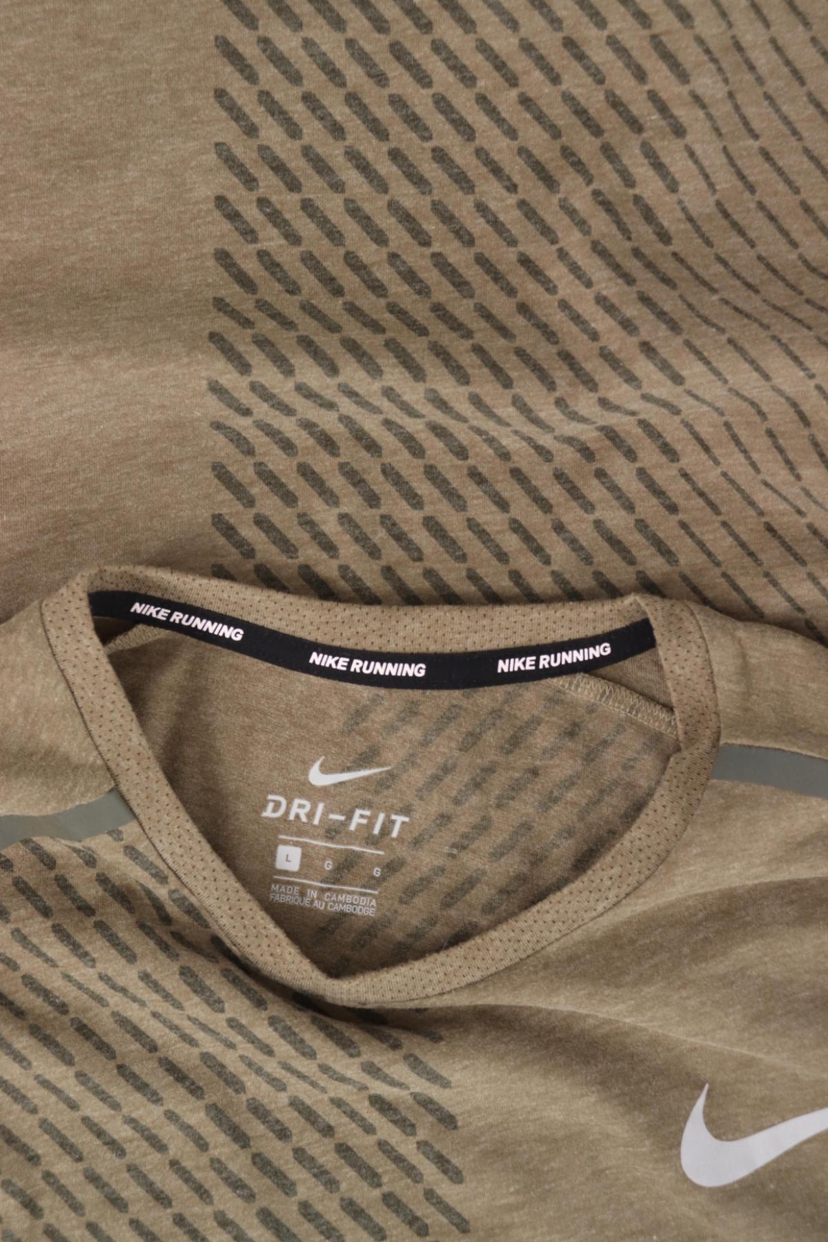 Спортна тениска NIKE3