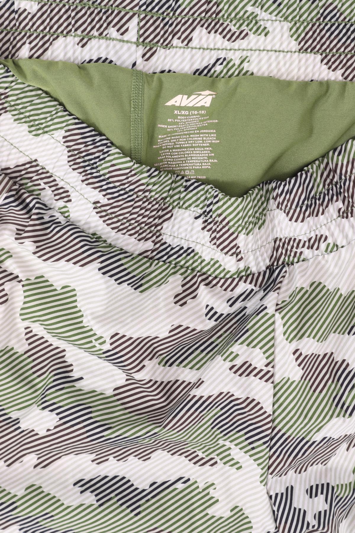 Спортни къси панталони AVIA3