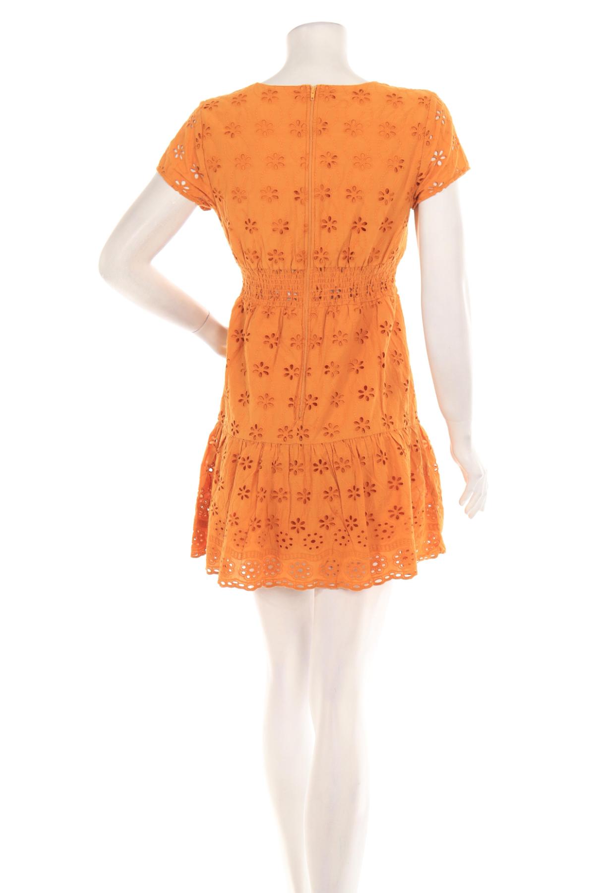 Ежедневна рокля CHARLOTTE RUSSE2