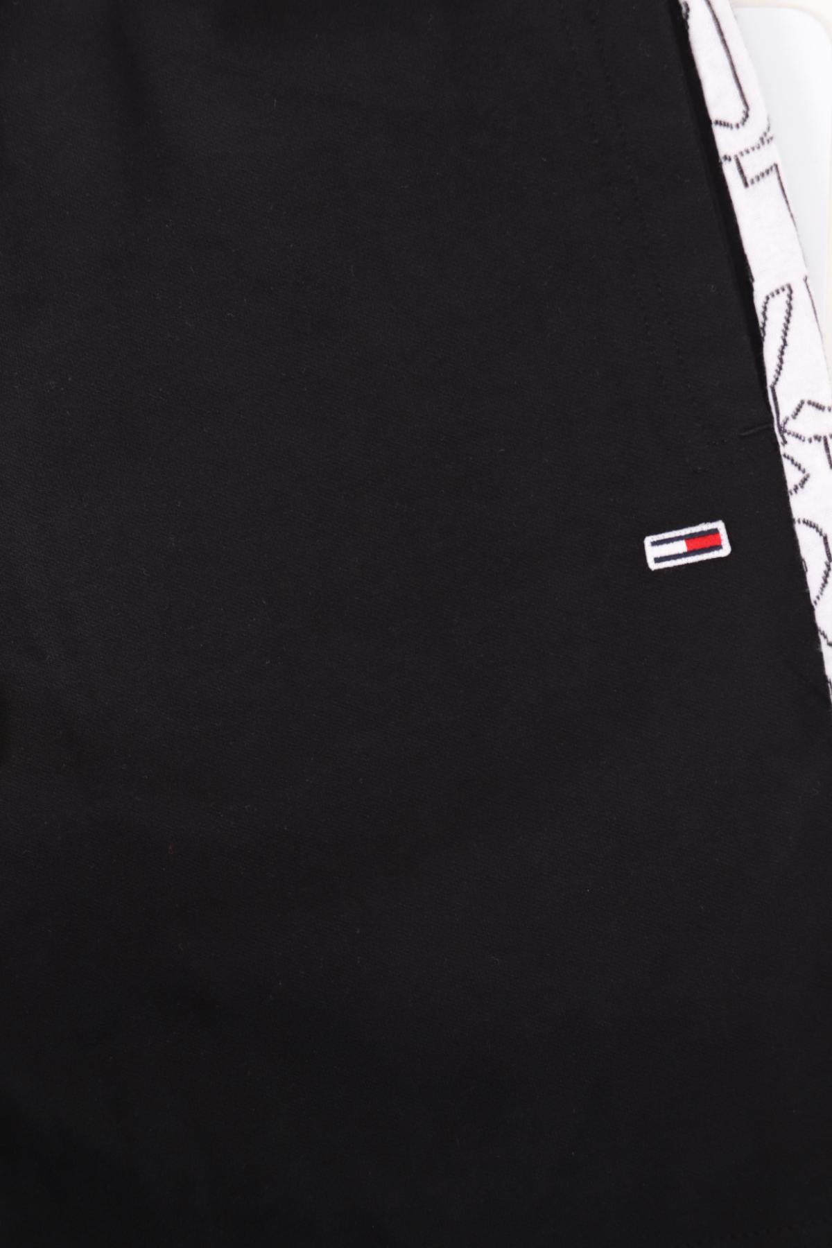Спортни къси панталони TOMMY JEANS4 - Mania Спортни къси панталони TOMMY JEANS4