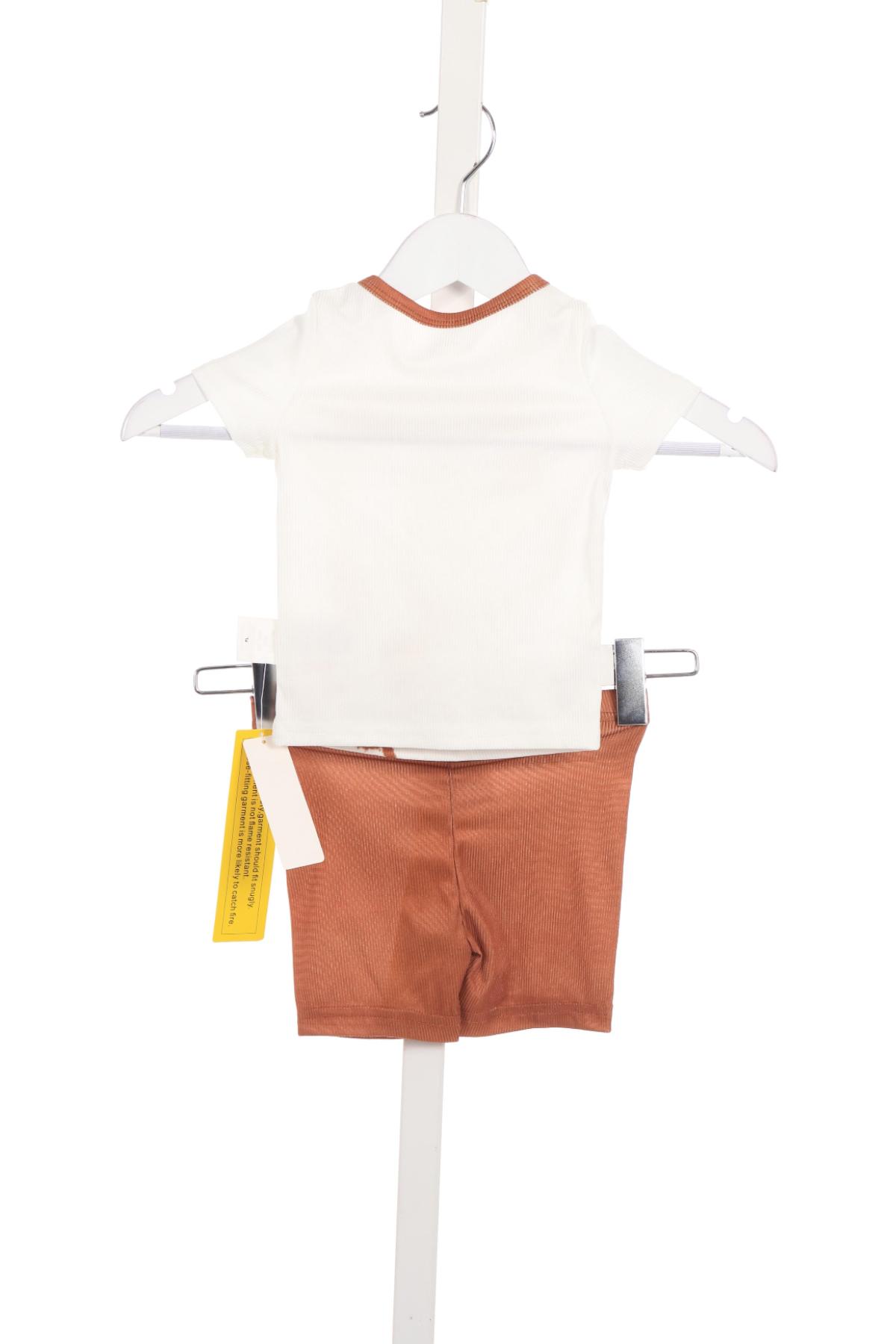 Детски костюм SHEIN2