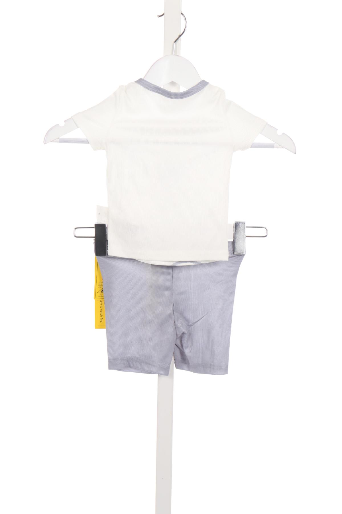 Детски костюм SHEIN2