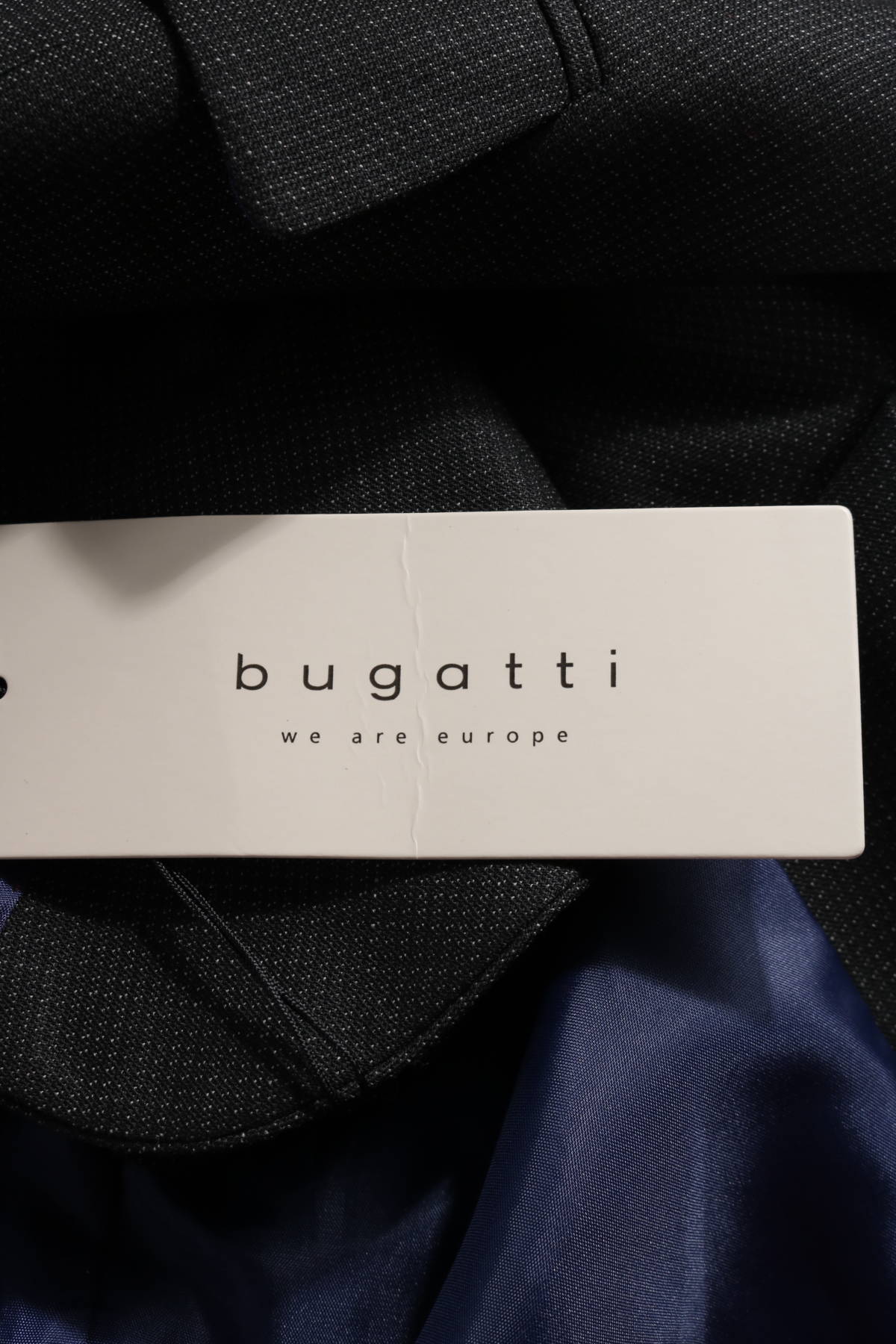 Официално сако BUGATTI3