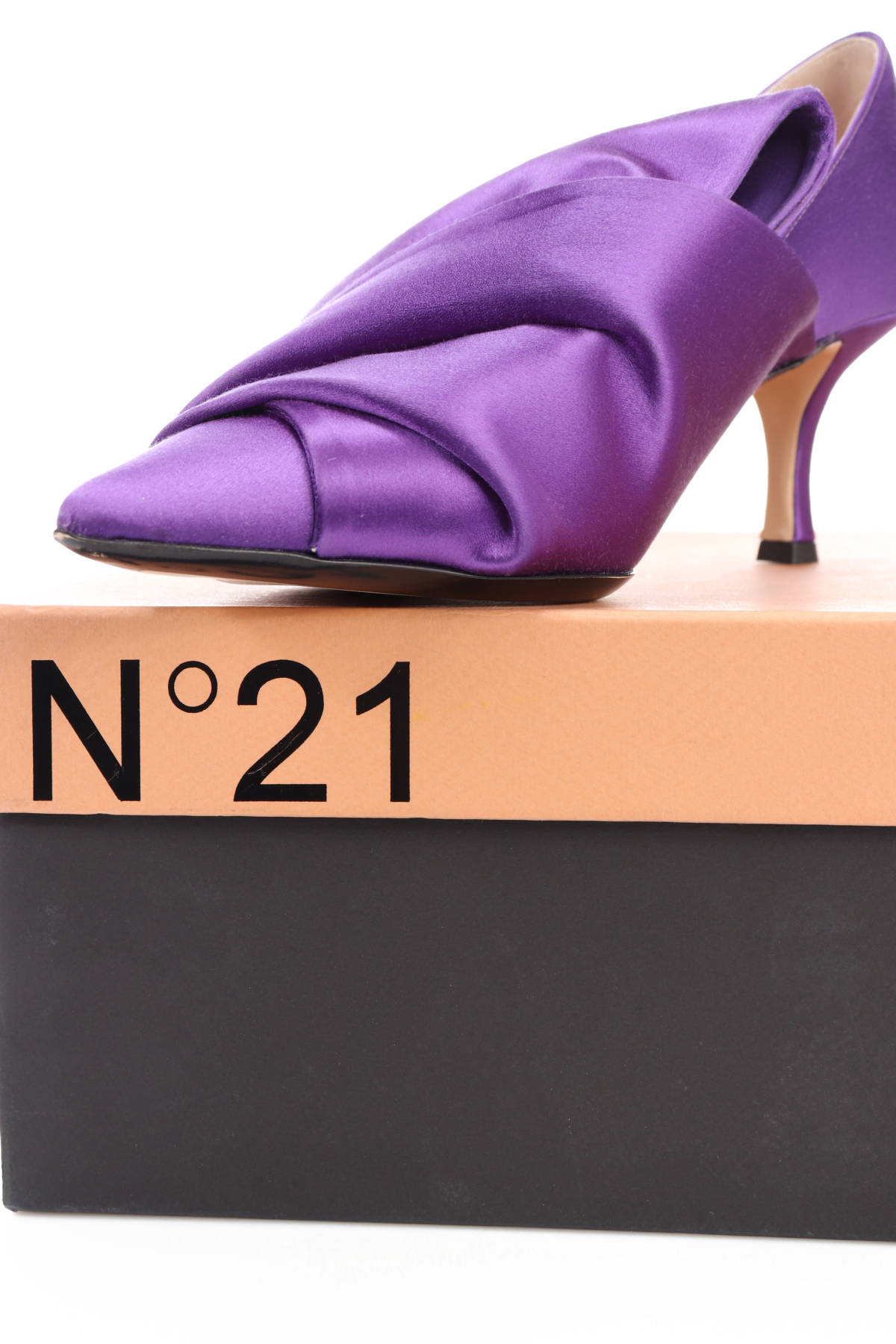Обувки на ток N214