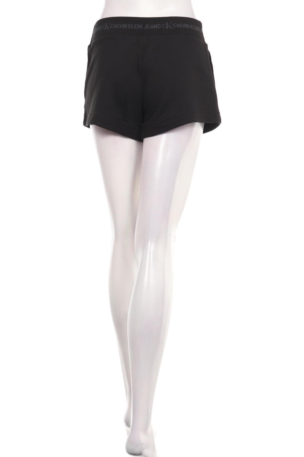 Спортни къси панталони CALVIN KLEIN JEANS2