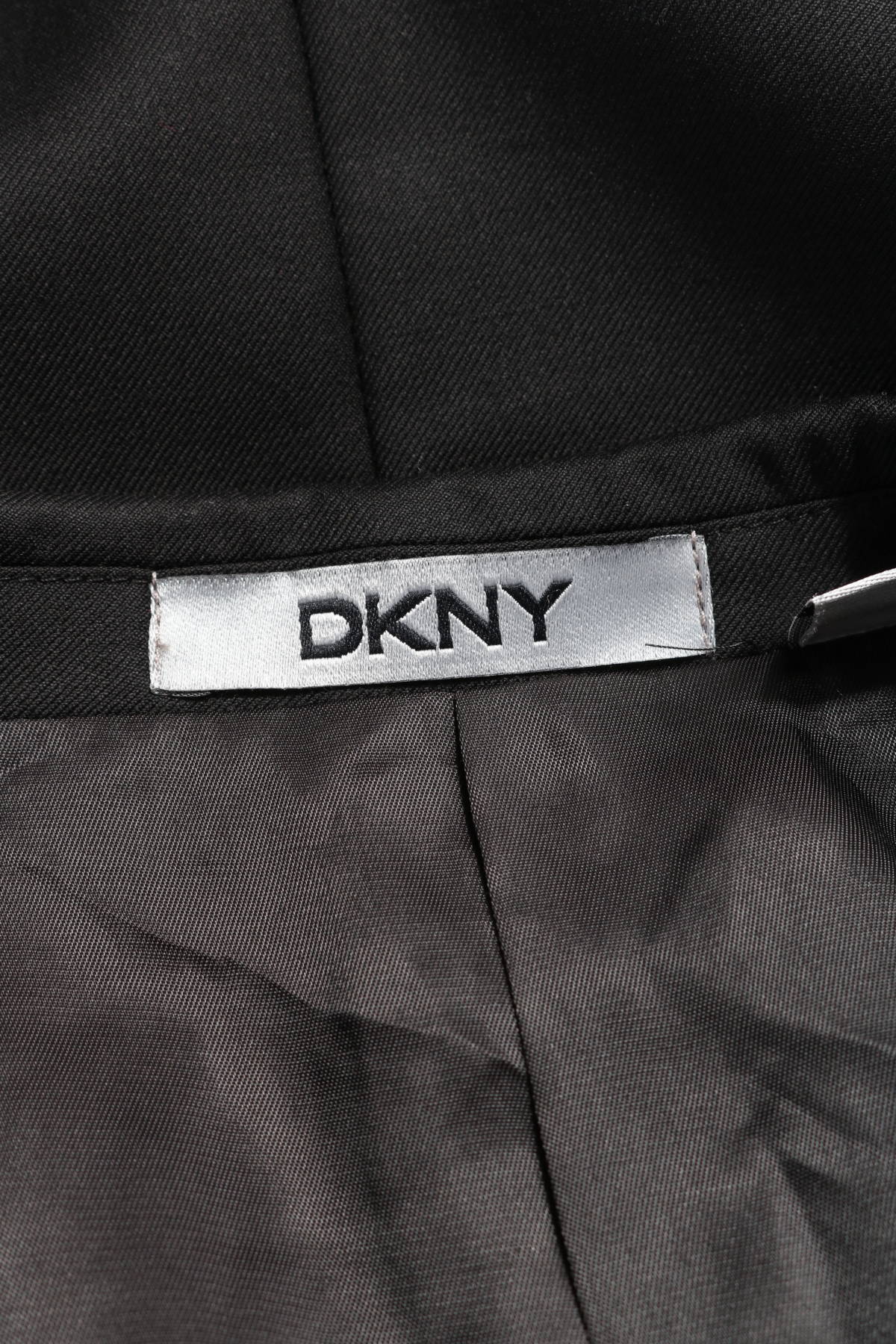 Сако DKNY3