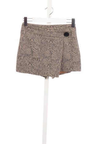 Pantaloni scurţi AMISU