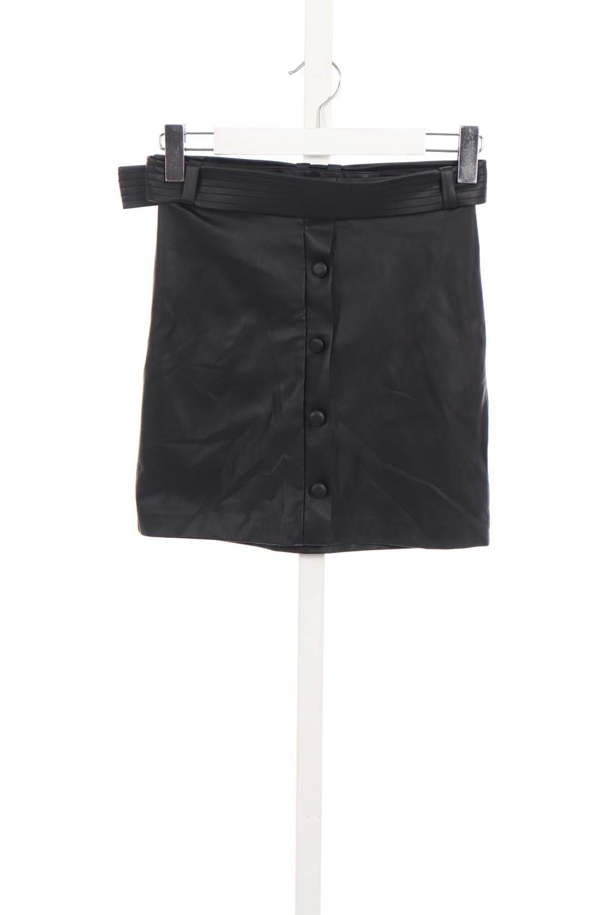 Кожена пола RESERVED1