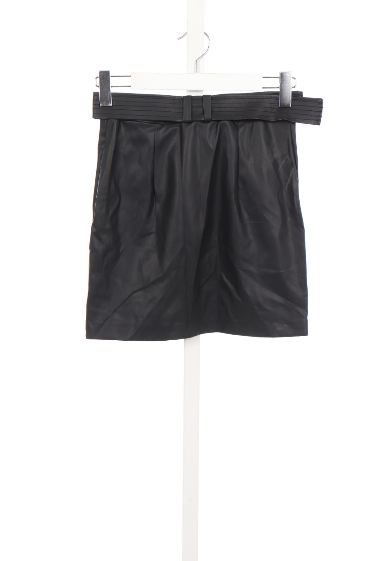 Кожена пола RESERVED2