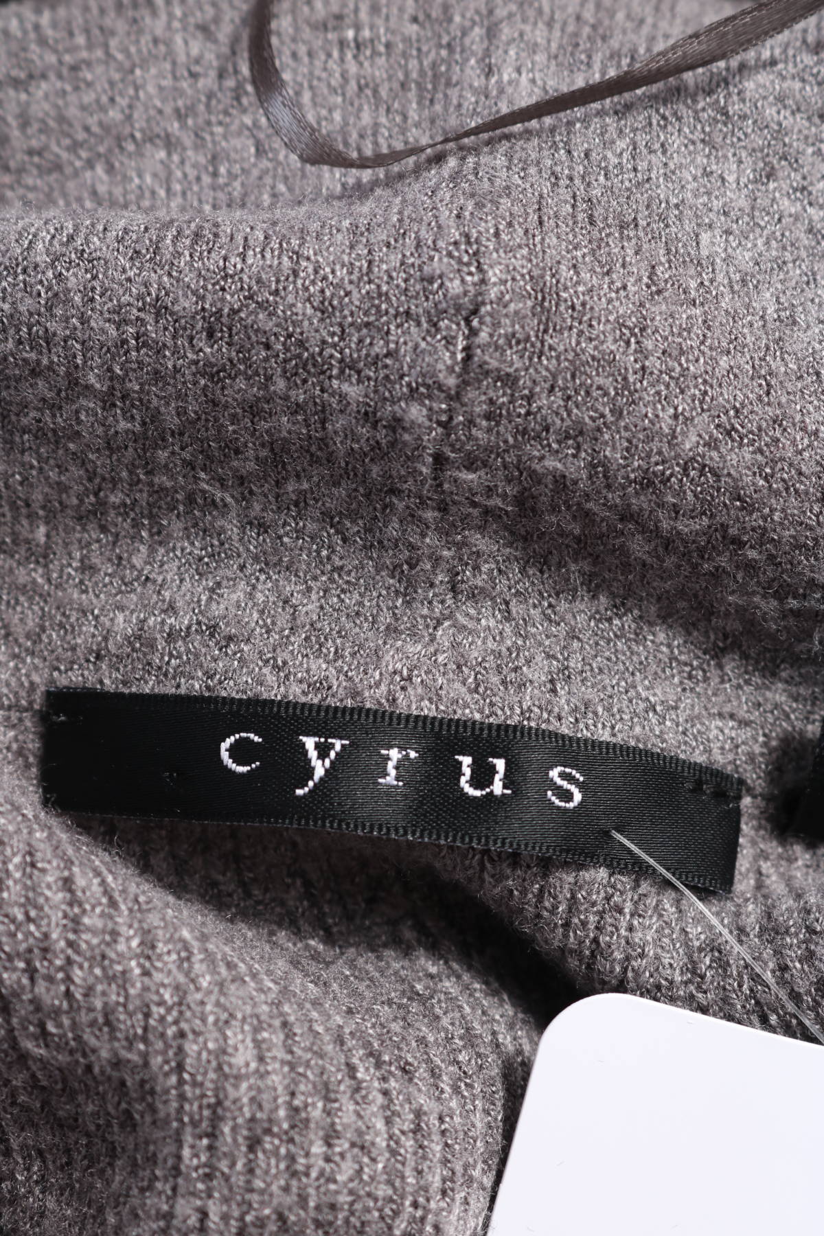 Пуловер с поло яка CYRUS3