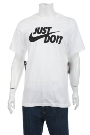 Спортна тениска NIKE - Mania Спортна тениска NIKE